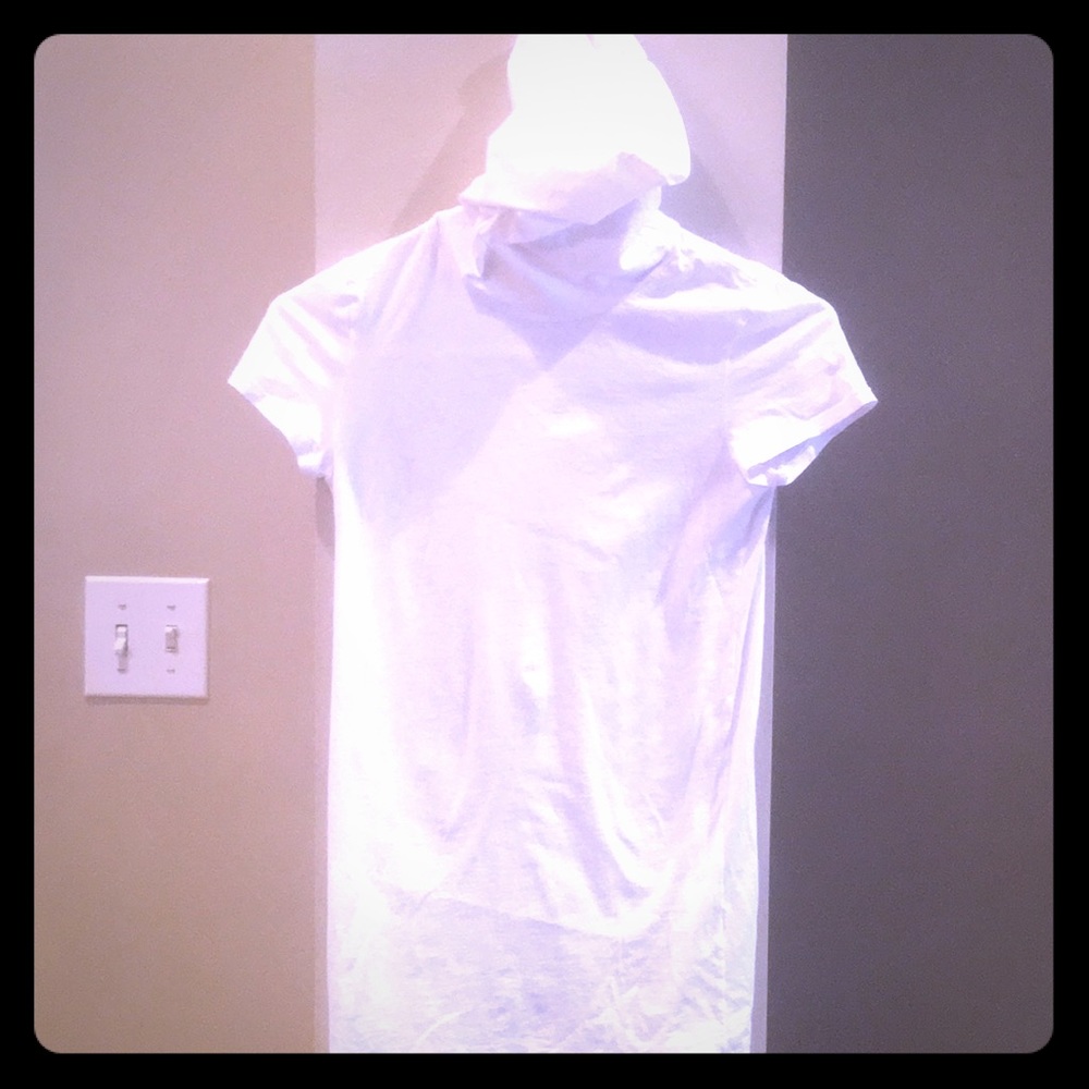 Theory short sleeve cotton turtleneck!